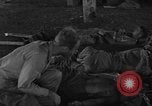 Immagine di Nadzab feriti Marilanin Nuova Guinea, 1943, secondo 42 filmato di repertorio 65675044792