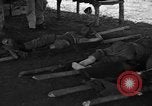 Immagine di Nadzab feriti Marilanin Nuova Guinea, 1943, secondo 56 filmato di repertorio 65675044792