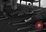 Immagine di Nadzab feriti Marilanin Nuova Guinea, 1943, secondo 57 filmato di repertorio 65675044792