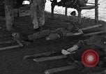 Immagine di Nadzab feriti Marilanin Nuova Guinea, 1943, secondo 62 filmato di repertorio 65675044792