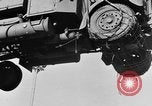 Standbild Lkw entladen Algier Algerien, 1943, aus Sekunde 19 historischem Filmmaterial Videoclip 65675044803