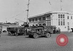 Standbild Lkw entladen Algier Algerien, 1943, aus Sekunde 37 historischem Filmmaterial Videoclip 65675044803