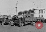 Standbild Lkw entladen Algier Algerien, 1943, aus Sekunde 45 historischem Filmmaterial Videoclip 65675044803