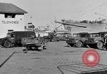 Standbild Lkw entladen Algier Algerien, 1943, aus Sekunde 52 historischem Filmmaterial Videoclip 65675044803