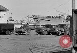 Standbild Lkw entladen Algier Algerien, 1943, aus Sekunde 54 historischem Filmmaterial Videoclip 65675044803