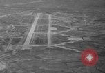 Standbild Osan-ni-Air Base K-55 Korea, 1953, aus Sekunde 6 historischem Filmmaterial Videoclip 65675044812