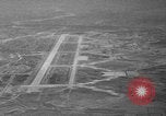 Standbild Osan-ni-Air Base K-55 Korea, 1953, aus Sekunde 9 historischem Filmmaterial Videoclip 65675044812