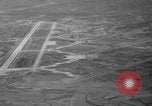 Standbild Osan-ni-Air Base K-55 Korea, 1953, aus Sekunde 13 historischem Filmmaterial Videoclip 65675044812