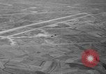 Standbild Osan-ni-Air Base K-55 Korea, 1953, aus Sekunde 14 historischem Filmmaterial Videoclip 65675044812