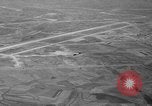 Standbild Osan-ni-Air Base K-55 Korea, 1953, aus Sekunde 15 historischem Filmmaterial Videoclip 65675044812