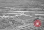 Standbild Osan-ni-Air Base K-55 Korea, 1953, aus Sekunde 25 historischem Filmmaterial Videoclip 65675044812