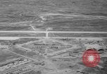 Standbild Osan-ni-Air Base K-55 Korea, 1953, aus Sekunde 42 historischem Filmmaterial Videoclip 65675044812