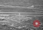 Standbild Osan-ni-Air Base K-55 Korea, 1953, aus Sekunde 57 historischem Filmmaterial Videoclip 65675044812