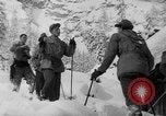 Standbild Alpine Tragödie Österreich, 1954, aus Sekunde 26 historischem Filmmaterial Videoclip 65675044813