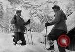 Standbild Alpine Tragödie Österreich, 1954, aus Sekunde 27 historischem Filmmaterial Videoclip 65675044813
