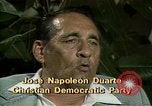 Image bataille pour la démocratie El Salvador, 1983, de la seconde 4 séquences d'archives historiques vidéo 65675044837