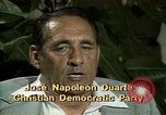 Image bataille pour la démocratie El Salvador, 1983, de la seconde 8 séquences d'archives historiques vidéo 65675044837