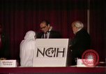 Standbild Mutter Teresa Washington DC USA, 1986, aus Sekunde 53 historischem Filmmaterial Videoclip 65675044842