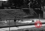 Image piscine United States USA, 1949, de la seconde 25 séquences d'archives historiques vidéo 65675044857