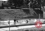 Image piscine United States USA, 1949, de la seconde 37 séquences d'archives historiques vidéo 65675044857