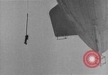 Standbild USS Akron San Diego California USA, 1932, aus Sekunde 25 historischem Filmmaterial Videoclip 65675044875