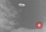 Image parachutiste saute d'un avion San Diego California USA, 1926, de la seconde 10 séquences d'archives historiques vidéo 65675044876