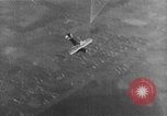 Image parachutiste saute d'un avion San Diego California USA, 1926, de la seconde 23 séquences d'archives historiques vidéo 65675044876