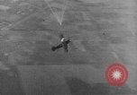 Image parachutiste saute d'un avion San Diego California USA, 1926, de la seconde 24 séquences d'archives historiques vidéo 65675044876