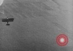 Image parachutiste saute d'un avion San Diego California USA, 1926, de la seconde 26 séquences d'archives historiques vidéo 65675044876
