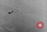 Image parachutiste saute d'un avion San Diego California USA, 1926, de la seconde 28 séquences d'archives historiques vidéo 65675044876