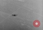 Image parachutiste saute d'un avion San Diego California USA, 1926, de la seconde 30 séquences d'archives historiques vidéo 65675044876