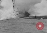 Standbild Der Mensch versucht zu fliegen ein Fahrrad United States USA, 1937, aus Sekunde 23 historischem Filmmaterial Videoclip 65675044877