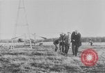 Standbild Wright Flyer LE MANS FRANKREICH, 1908, aus Sekunde 17 historischem Filmmaterial Videoclip 65675044880
