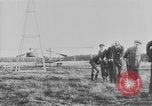 Standbild Wright Flyer LE MANS FRANKREICH, 1908, aus Sekunde 20 historischem Filmmaterial Videoclip 65675044880