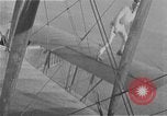 Standbild Stunts United States USA, 1920, aus Sekunde 8 historischem Filmmaterial Videoclip 65675044882