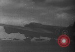 Immagine di British bombardieri Lancaster Regno Unito, 1943, secondo 1 filmato di repertorio 65675044904