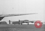 Image bombardiers Lancaster britannique Royaume-Uni, 1947, de la seconde 3 séquences d'archives historiques vidéo 65675044912