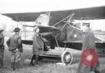 Standbild Amerikanische Doppeldecker Flugzeug Ersten Weltkrieg Europa, 1915, aus Sekunde 1 historischem Filmmaterial Videoclip 65675044917