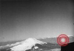 Standbild schneebedeckten Berg Korea, 1952, aus Sekunde 11 historischem Filmmaterial Videoclip 65675044930