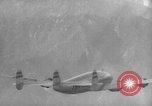 Immagine di TWA costellazione aereo di linea Burbank California USA, 1943, secondo 3 filmato di repertorio 65675044940