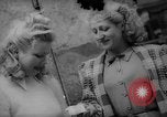 Standbild Parisern Paris Frankreich, 1946, aus Sekunde 3 historischem Filmmaterial Videoclip 65675044944