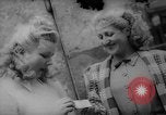 Standbild Parisern Paris Frankreich, 1946, aus Sekunde 7 historischem Filmmaterial Videoclip 65675044944