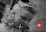 Standbild Parisern Paris Frankreich, 1946, aus Sekunde 9 historischem Filmmaterial Videoclip 65675044944