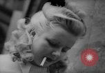 Standbild Parisern Paris Frankreich, 1946, aus Sekunde 10 historischem Filmmaterial Videoclip 65675044944