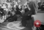Standbild Parisern Paris Frankreich, 1946, aus Sekunde 18 historischem Filmmaterial Videoclip 65675044945