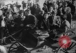 Standbild Parisern Paris Frankreich, 1946, aus Sekunde 30 historischem Filmmaterial Videoclip 65675044945