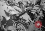 Standbild Parisern Paris Frankreich, 1946, aus Sekunde 35 historischem Filmmaterial Videoclip 65675044945