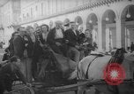 Standbild Parisern Paris Frankreich, 1946, aus Sekunde 47 historischem Filmmaterial Videoclip 65675044945