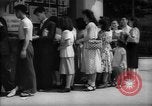 Immagine di Movie Theater Tokyo Giappone, 1949, secondo 31 filmato di repertorio 65675044952