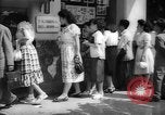 Immagine di Movie Theater Tokyo Giappone, 1949, secondo 40 filmato di repertorio 65675044952